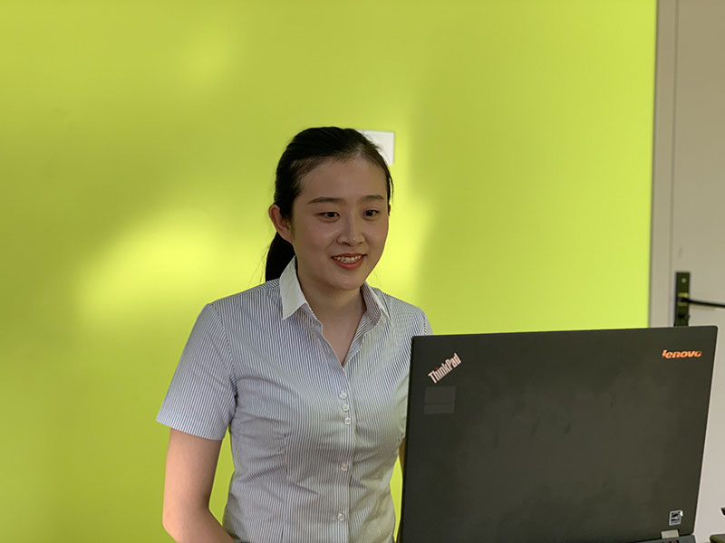 HUAZHUANGPIN009.jpg