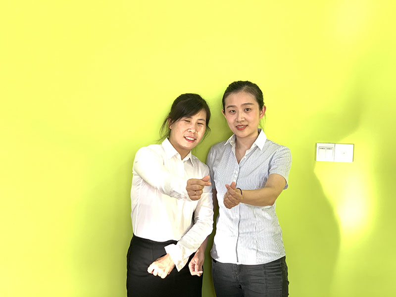 HUAZHUANGPIN011.jpg